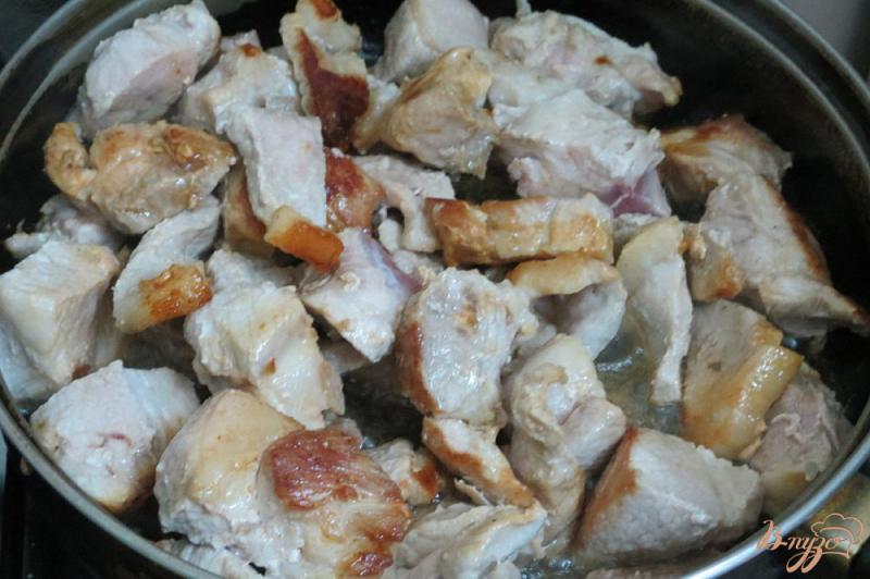 Фото приготовление рецепта: Свинина в остром соусе с болгарским перцем шаг №3
