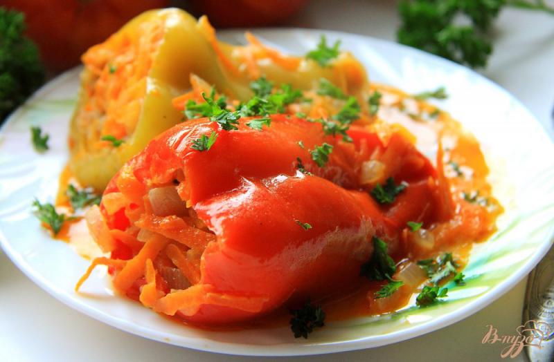 Фото приготовление рецепта: Фаршированный перец в мультиварке в томатно-сметанном соусе шаг №8