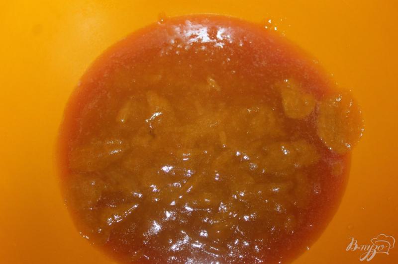 Фото приготовление рецепта: Сливовый соус с грецким орехом шаг №4
