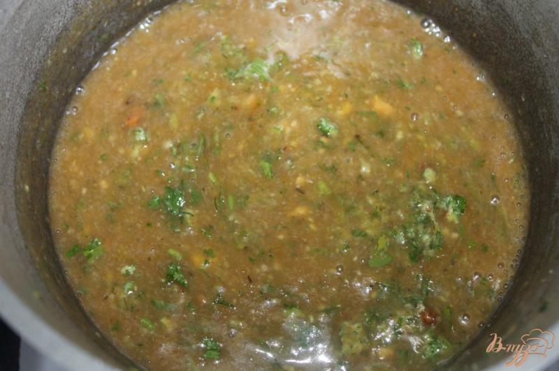 Фото приготовление рецепта: Сливовый соус с грецким орехом шаг №7