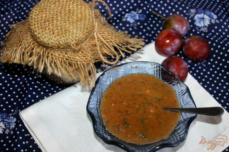 Фото приготовление рецепта: Сливовый соус с грецким орехом шаг №8