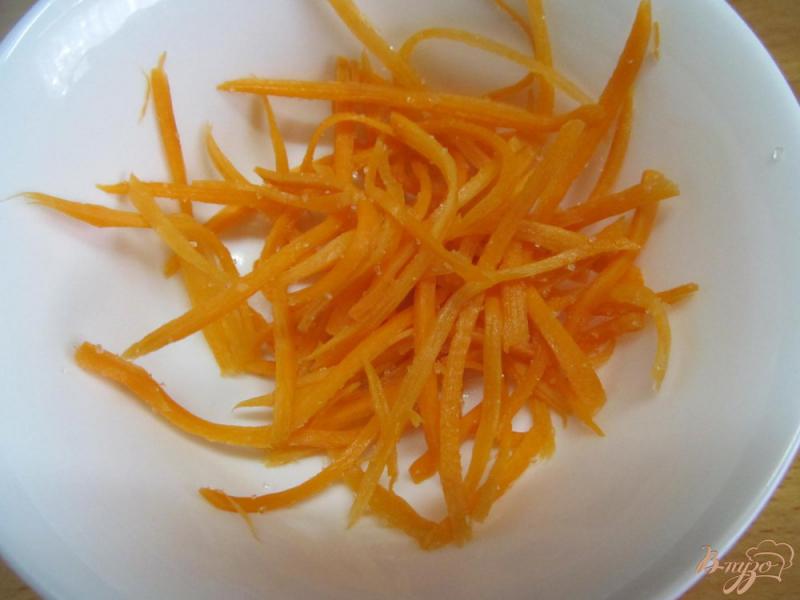 Фото приготовление рецепта: Паста с томатами и морковью шаг №1