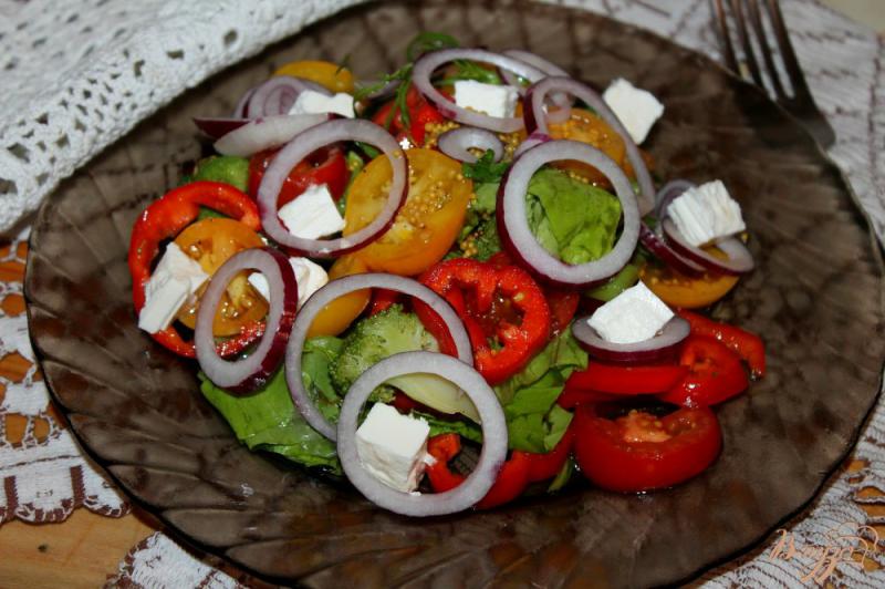Фото приготовление рецепта: Овощной салат с брокколи и сыром Фета шаг №6