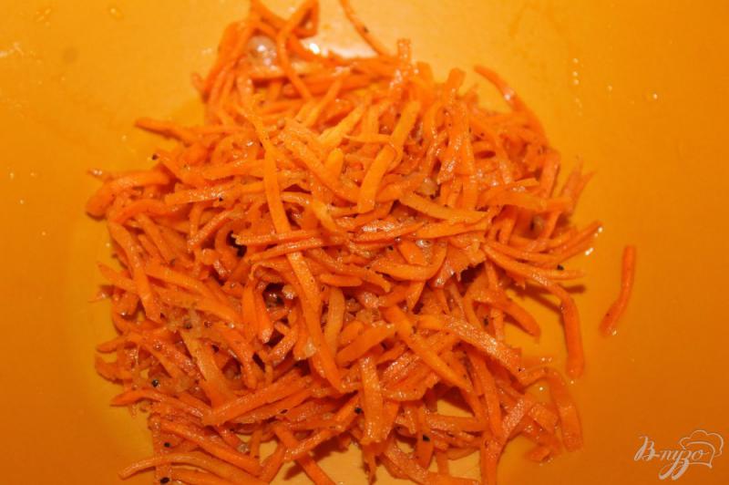 Фото приготовление рецепта: Салат с жареным картофелем, корейской морковью и баклажанами шаг №1