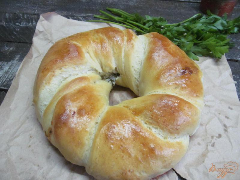 Фото приготовление рецепта: Хлебный венок с сыром шаг №9