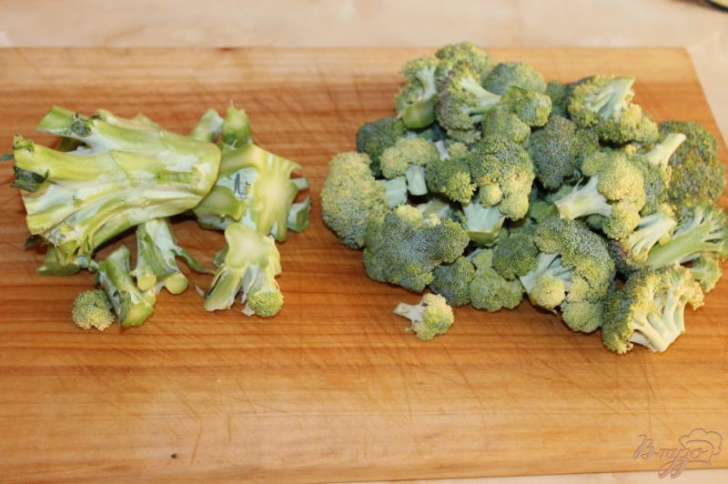 Фото приготовление рецепта: Два вида заморозки брокколи на зиму шаг №1