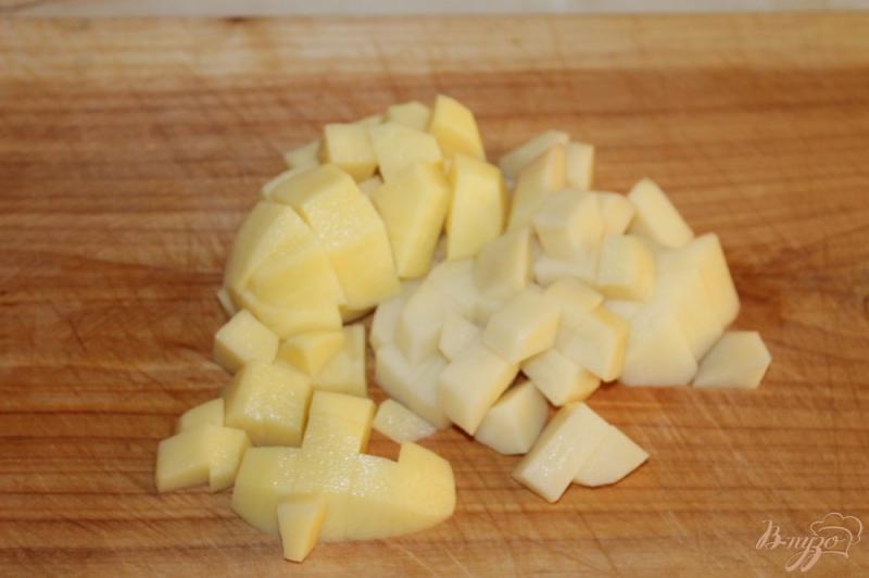 Фото приготовление рецепта: Картофельное пюре с укропом, чесноком и сливочным маслом шаг №1