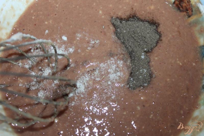 Фото приготовление рецепта: Печеночные оладьи с грибами шаг №5
