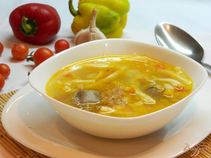 Фото приготовление рецепта: Суп с лапшой на утином бульоне шаг №8