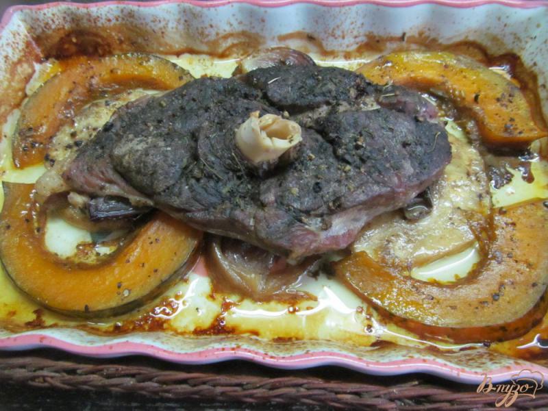 Фото приготовление рецепта: Запеченная баранина с сельдереем и тыквой шаг №3
