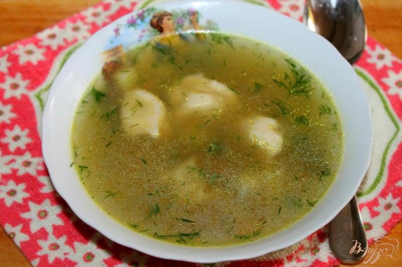 Фото приготовление рецепта: Картофельный суп с пельменями шаг №6