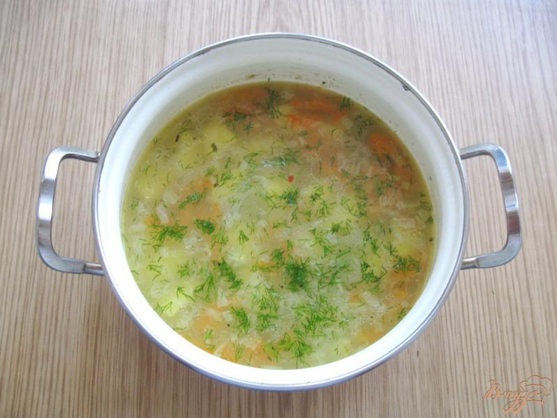 Фото приготовление рецепта: Суп с рисом и зеленым горошком шаг №6