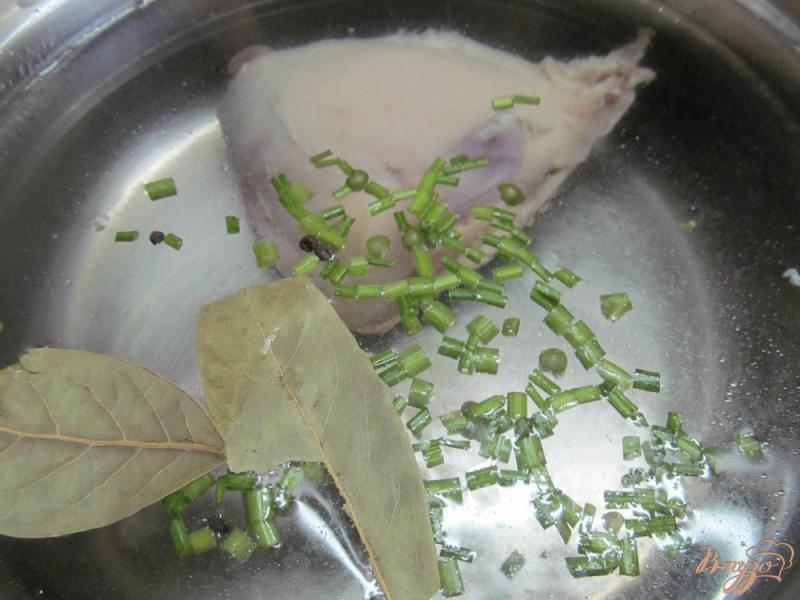 Фото приготовление рецепта: Суп с гречневыми клецками шаг №1