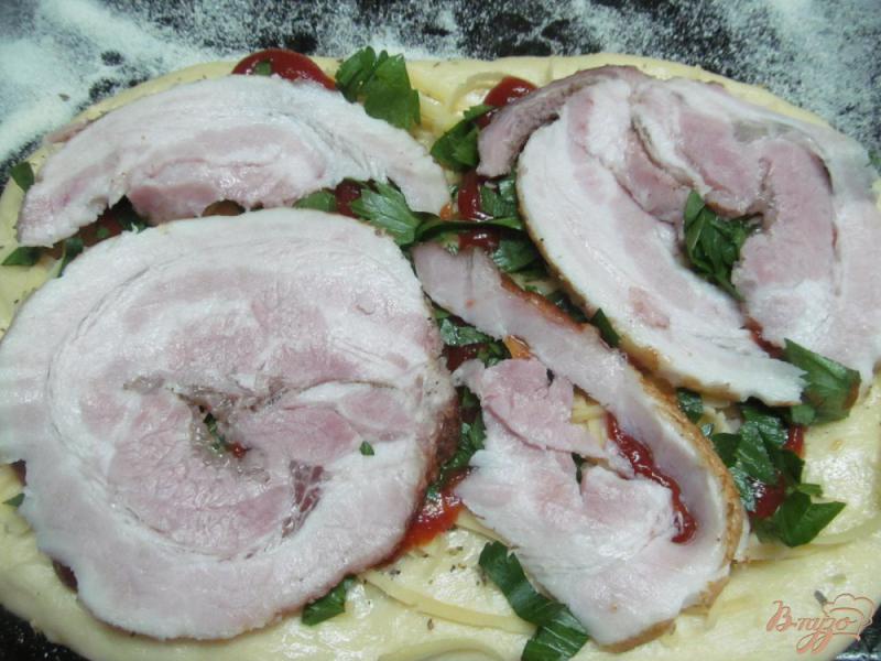 Фото приготовление рецепта: Пицца с сельдереем и моцареллой шаг №6