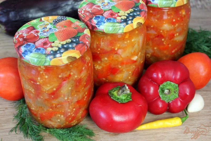 Фото приготовление рецепта: Баклажан, перец и помидор на зиму шаг №7