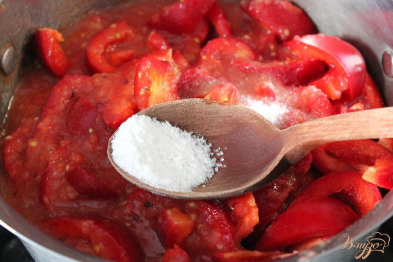 Фото приготовление рецепта: Лечо из перца ротонда с помидорами и чесноком шаг №3