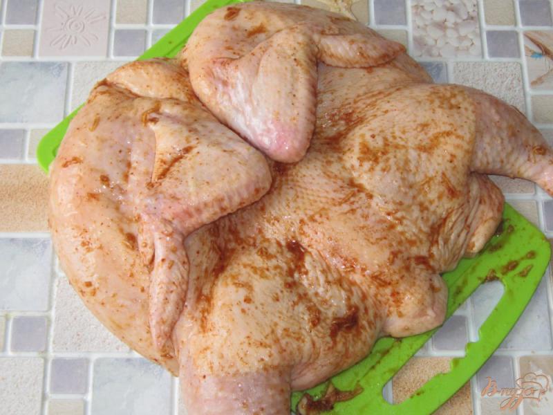 Фото приготовление рецепта: Курица табака шаг №4