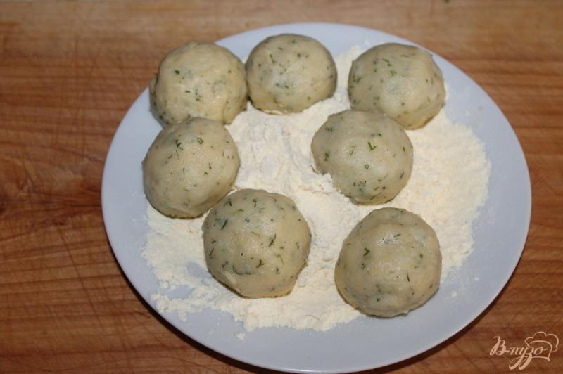 Фото приготовление рецепта: Картофельные шарики в кукурузной панировке шаг №3