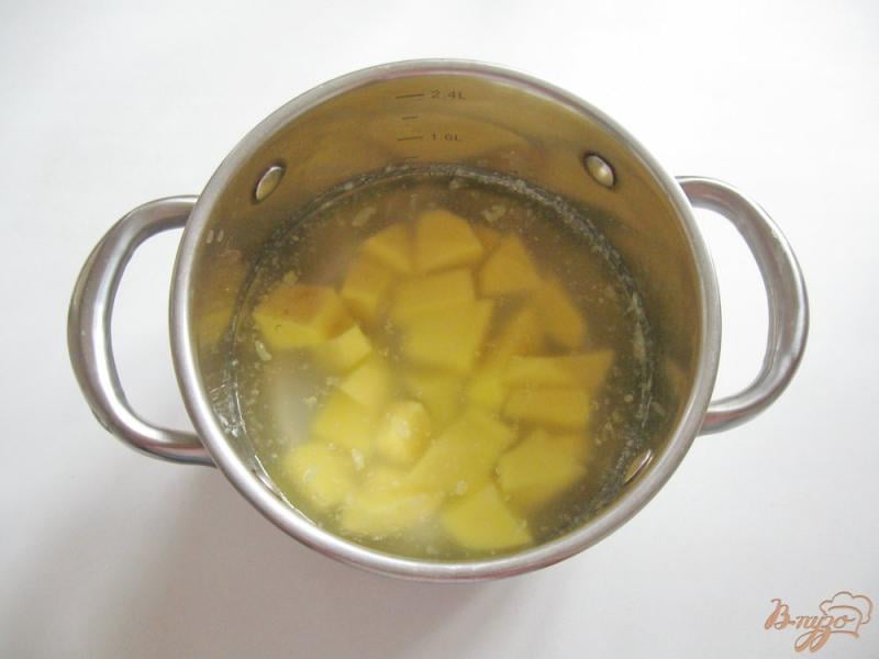 Фото приготовление рецепта: Гречневый суп с шампиньонами шаг №1
