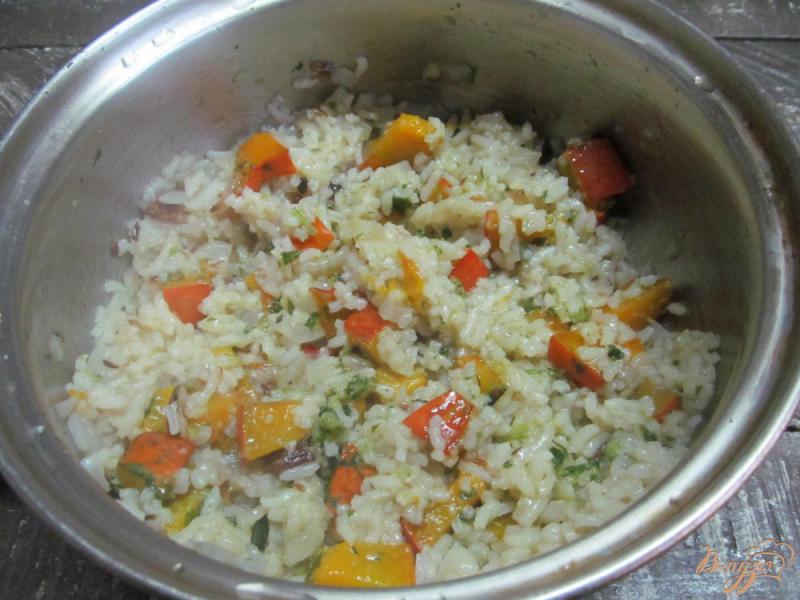 Фото приготовление рецепта: Рис и тыквой и изюмом шаг №6