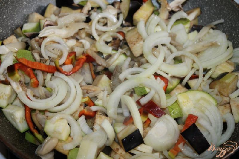 Фото приготовление рецепта: Жареные овощи в китайском стиле шаг №3