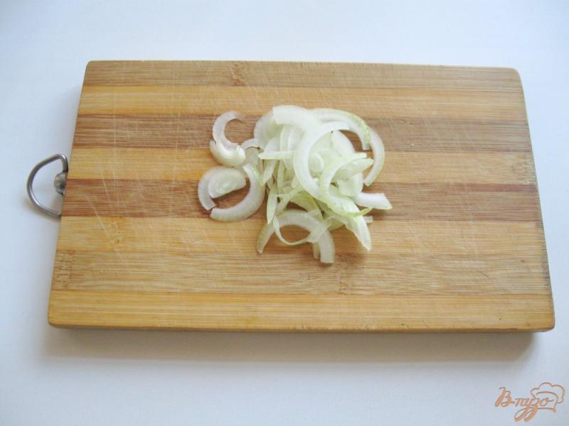 Фото приготовление рецепта: Картофельный салат со свеклой и майонезом шаг №3