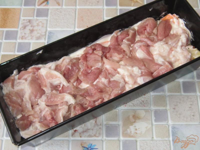 Фото приготовление рецепта: Запеканка с рыбными молоками и свининой шаг №7