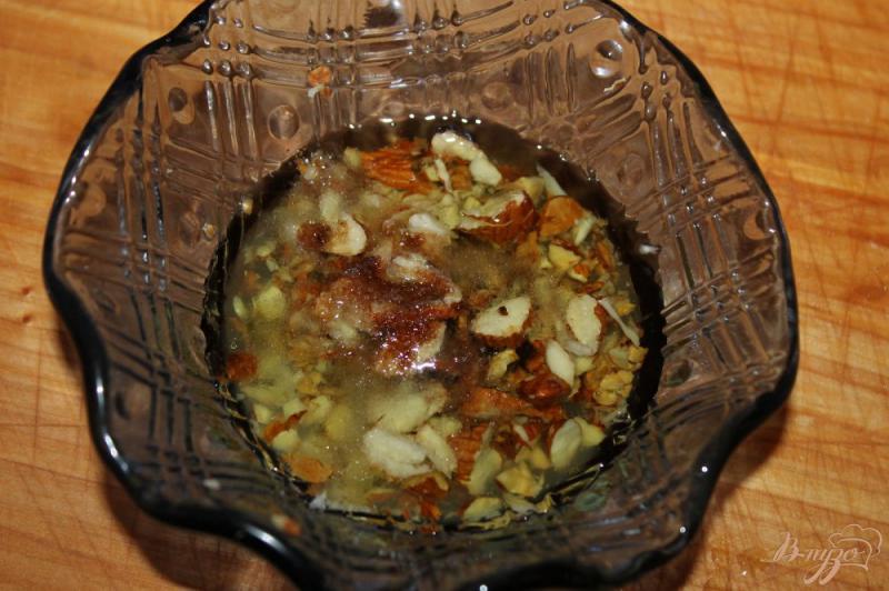 Фото приготовление рецепта: Жареные овощи с ореховым соусом шаг №4