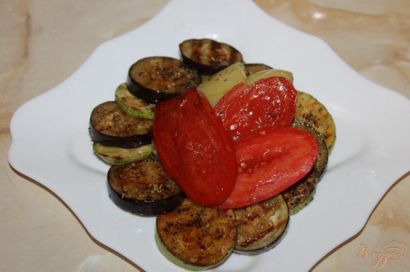 Фото приготовление рецепта: Жареные овощи с ореховым соусом шаг №5