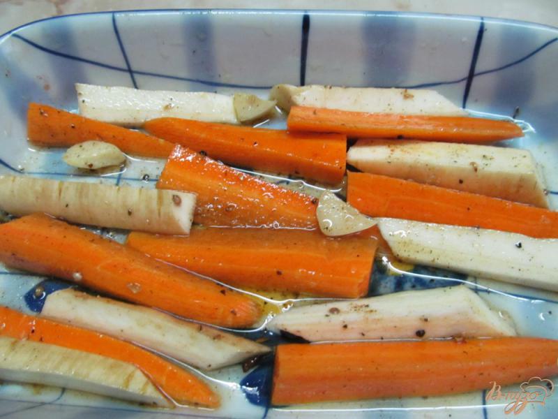 Фото приготовление рецепта: Кус-кус с жареным луком и печеными овощами шаг №2