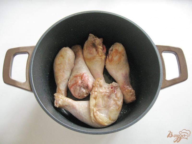 Фото приготовление рецепта: Курица с баклажанами в соусе шаг №1