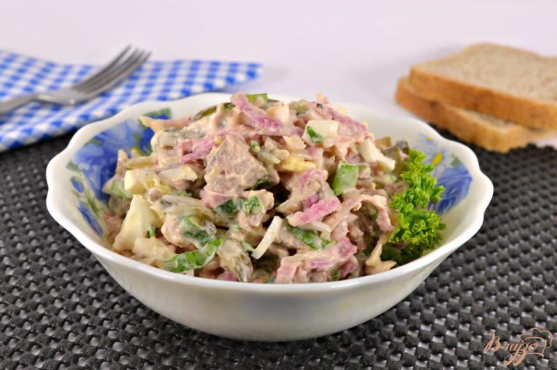 Фото приготовление рецепта: Салат «Удовольствие» из красной редьки и мяса шаг №5