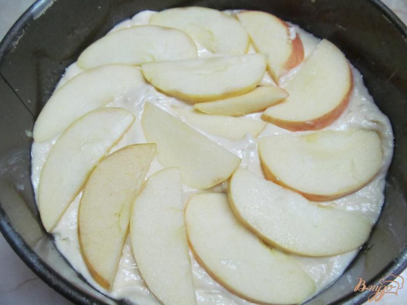 Фото приготовление рецепта: Пирог с фруктами шаг №4