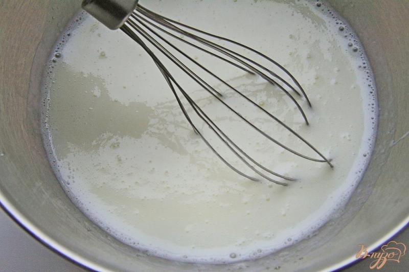 Фото приготовление рецепта: Оладьи с начинкой из картофельного пюре шаг №2
