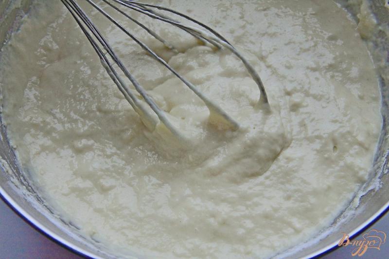 Фото приготовление рецепта: Оладьи с начинкой из картофельного пюре шаг №4