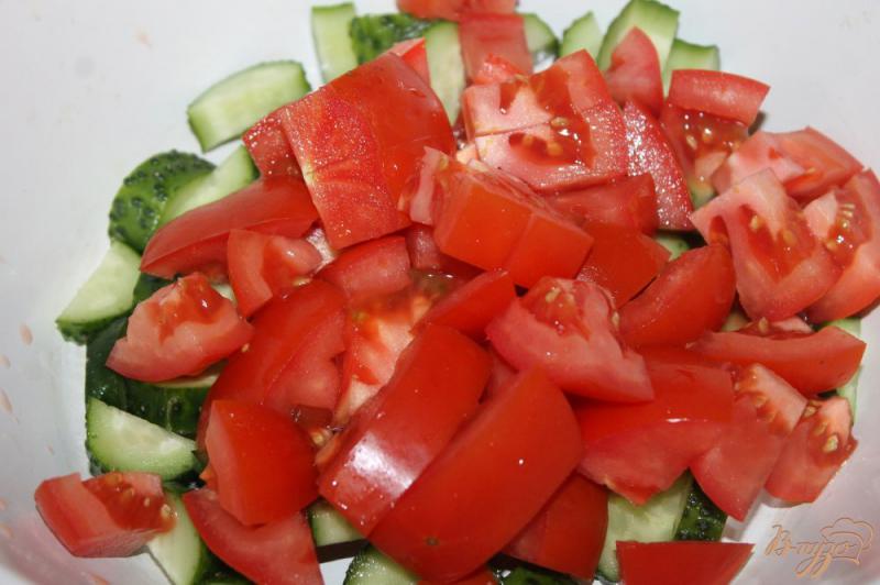 Фото приготовление рецепта: Салат из пекинской капусты с фетой и оливками шаг №1
