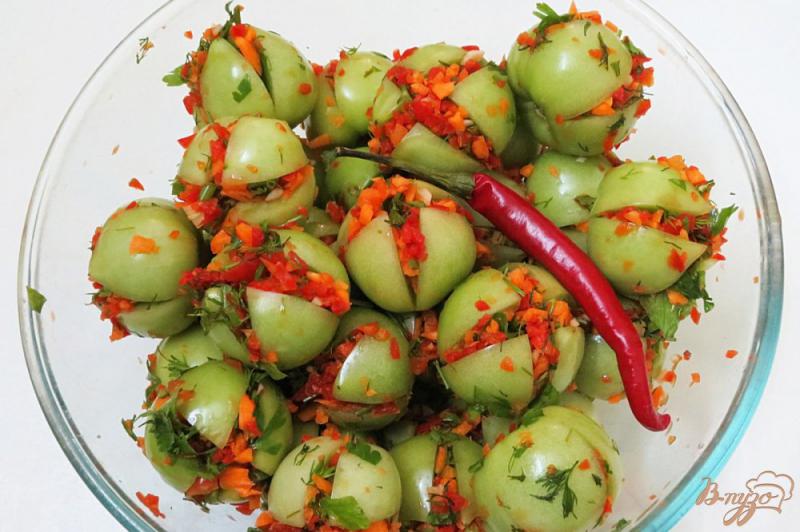 Фото приготовление рецепта: Зелёные помидоры солёные, фаршированные шаг №10