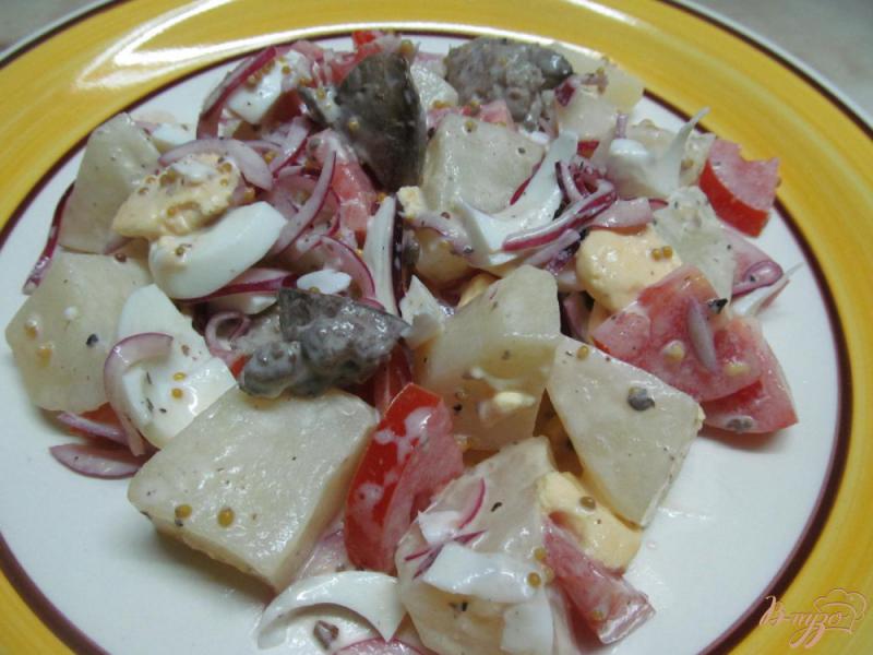 Фото приготовление рецепта: Теплый салат из куриной печени и картофеля шаг №5