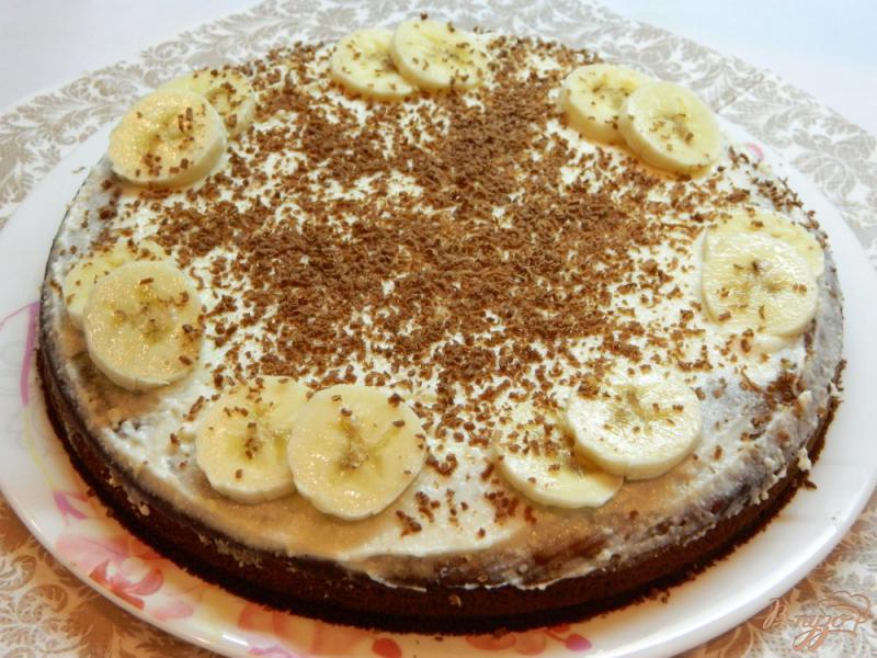 Фото приготовление рецепта: Банановый пирог с творожным кремом шаг №7