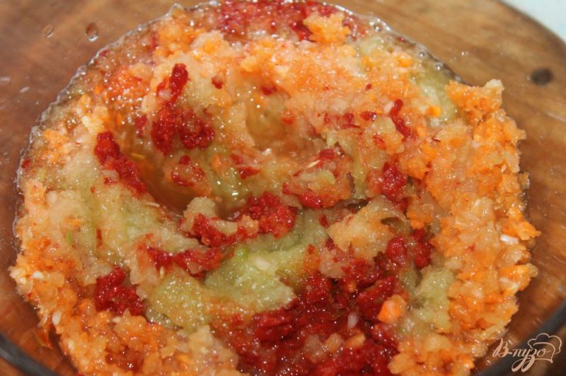 Фото приготовление рецепта: Овощной торт с помидорами и сыром шаг №2