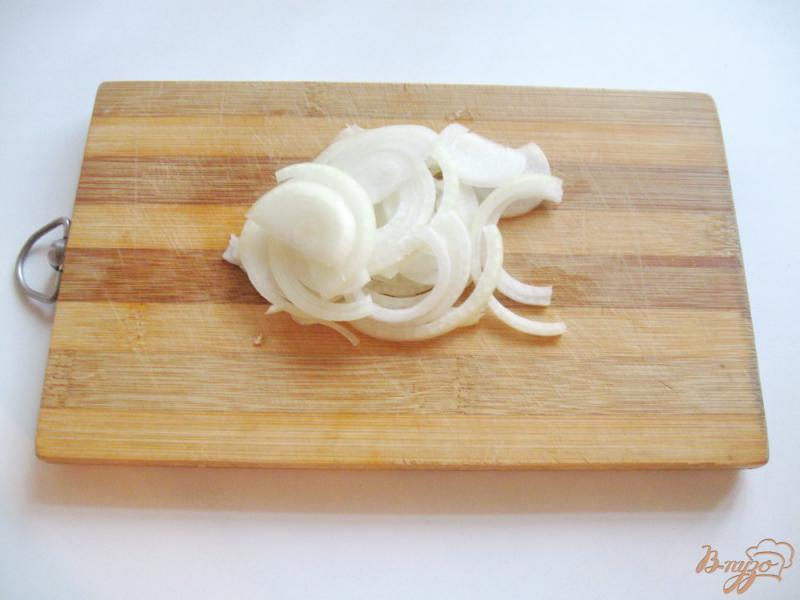 Фото приготовление рецепта: Картофельная запеканка с сосисками и сыром шаг №2