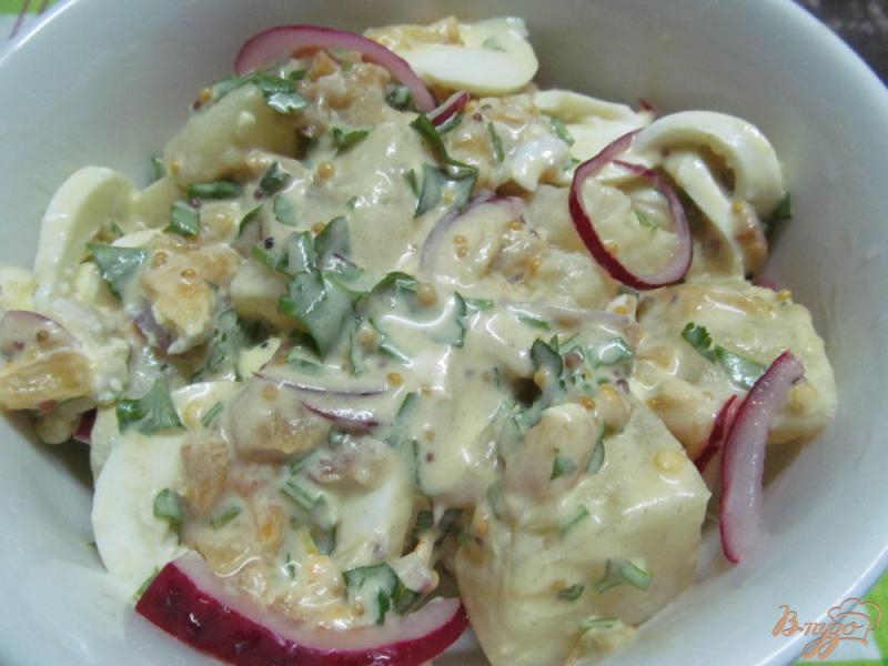 Фото приготовление рецепта: Картофельный салат в горчичном соусе с яйцом шаг №9