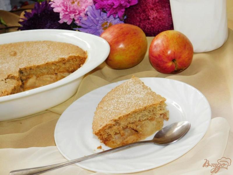 Фото приготовление рецепта: Пирог с яблоками шаг №5