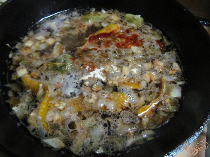 Фото приготовление рецепта: Тушеная индейка с ароматном соусе шаг №4