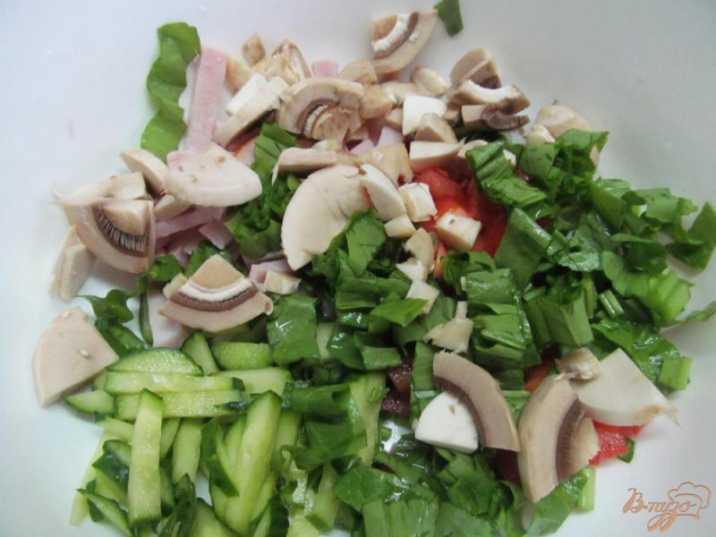 Фото приготовление рецепта: Салат с острой заправкой шаг №2