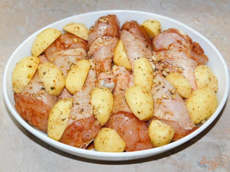 Фото приготовление рецепта: Куриные голени в соевом маринаде шаг №4