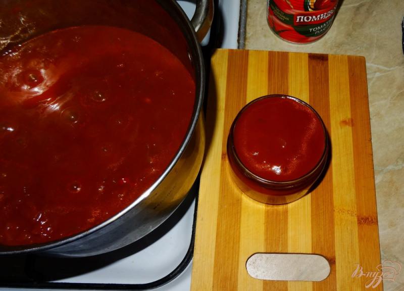 Фото приготовление рецепта: Томатный соус с перцем на зиму шаг №9