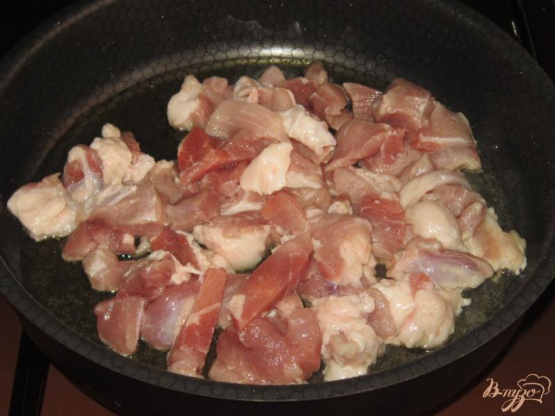 Фото приготовление рецепта: Рагу из свинины с кабачками и картофелем шаг №1