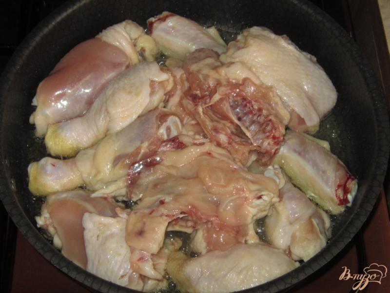 Фото приготовление рецепта: Рисовая каша с курицей и помидорами шаг №1
