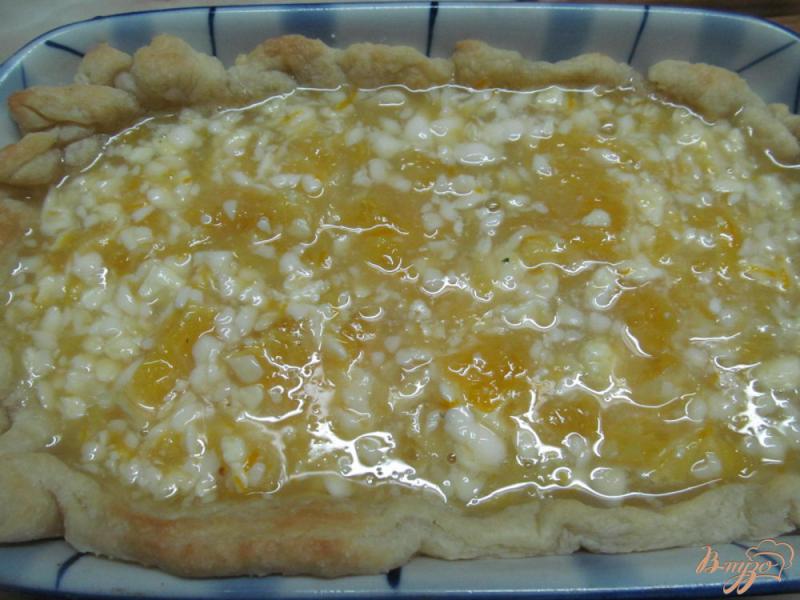 Фото приготовление рецепта: Апельсиновый пирог на слоеном тесте шаг №6